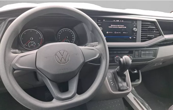 VOLKSWAGEN UTILITAIRES TRANSPORTER 6.1 VAN L1H1 2.0 TDI 150 DSG7 4MOTION BUSINESS extérieur trois quart avant droit 106149