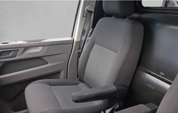 VOLKSWAGEN UTILITAIRES TRANSPORTER 6.1 VAN L1H1 2.0 TDI 150 DSG7 4MOTION BUSINESS extérieur arrière 106149
