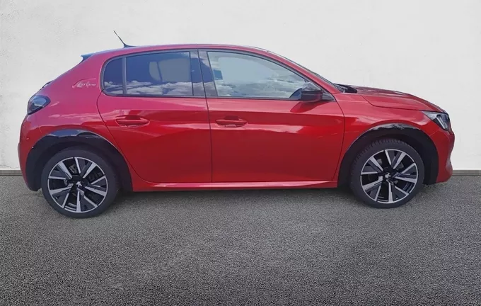 PEUGEOT 208 PureTech 100 S&S EAT8 GT Line extérieur côté droit 213271
