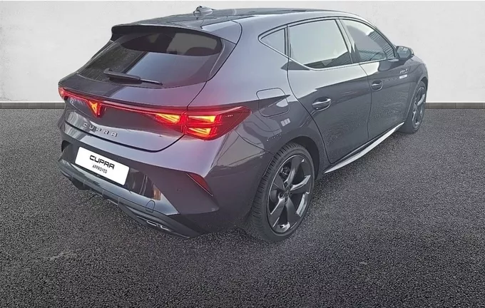 CUPRA LEON 1.5 eTSI Hybrid 150 ch DSG7 V extérieur avant 1165