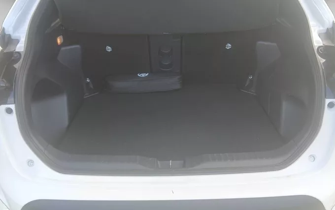 TOYOTA YARIS CROSS Hybride 116h AWD-i Design photo 10 1103986