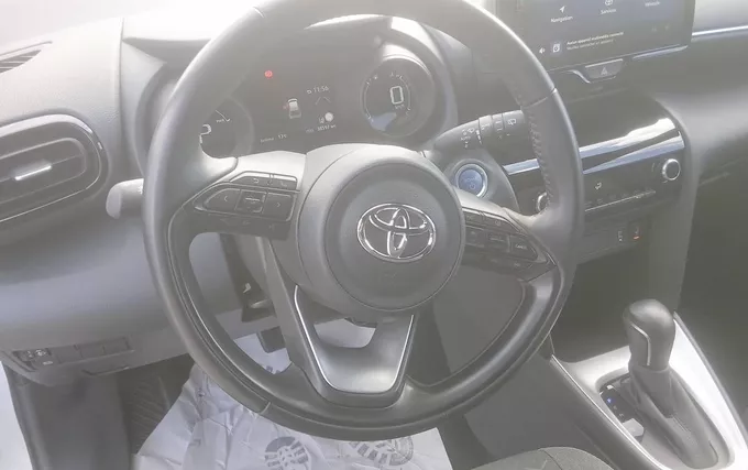 TOYOTA YARIS CROSS Hybride 116h AWD-i Design photo 12 1103986