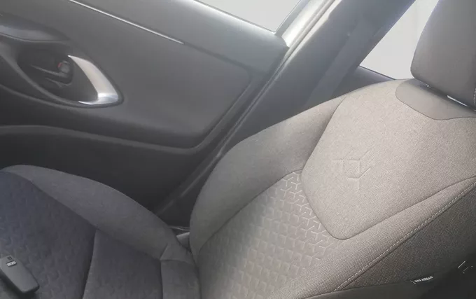 TOYOTA YARIS CROSS Hybride 116h AWD-i Design photo 18 1103986
