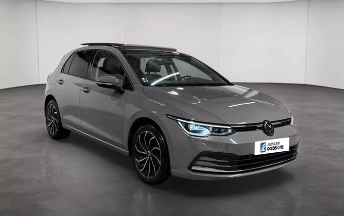 VOLKSWAGEN GOLF 1.5 eTSI OPF 130 DSG7 Active extérieur trois quart avant droit 2132963