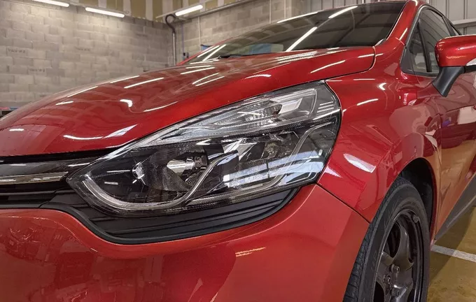 RENAULT CLIO TCe 90 Trend extérieur trois quart arrière droit 212828