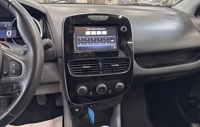 RENAULT CLIO TCe 90 Trend photo 16 212828