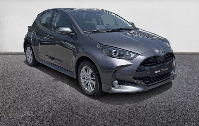 TOYOTA YARIS Hybride 116h Dynamic Business extérieur trois quart avant droit 1103572