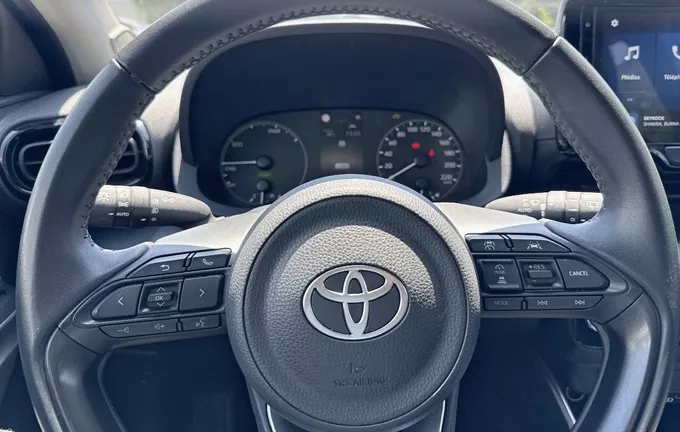TOYOTA YARIS Hybride 116h Dynamic Business photo 12 1103572