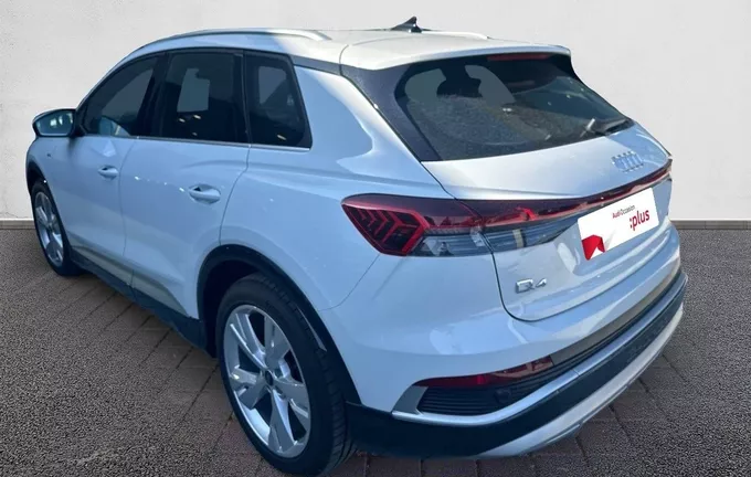 AUDI Q4 E-TRON 45 285 ch 82 kWh extérieur trois quart arrière gauche 2130977