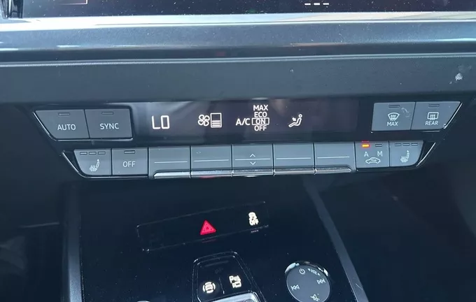 AUDI Q4 E-TRON 45 285 ch 82 kWh photo 14 2130977