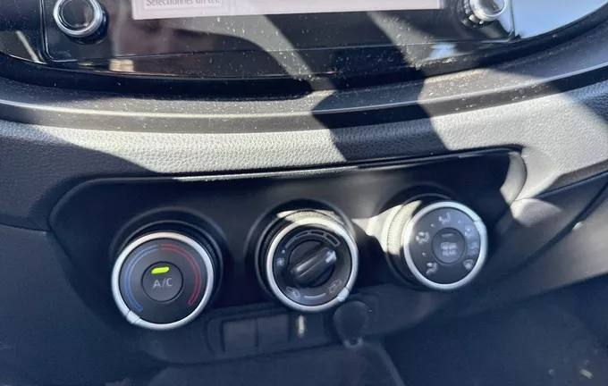 TOYOTA AYGO X 1.0 VVT-i 72 Dynamic photo 14 1103555