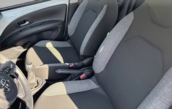 TOYOTA AYGO X 1.0 VVT-i 72 Dynamic photo 20 1103555