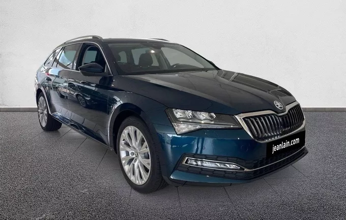SKODA SUPERB Combi 1.5 TSI 150 ACT DSG7 Style extérieur trois quart avant droit 0437