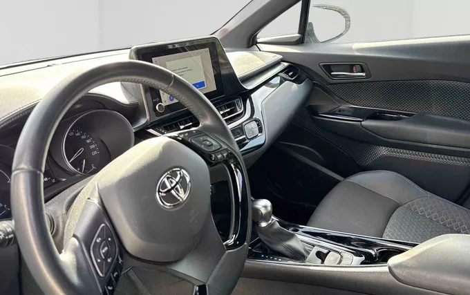 TOYOTA C-HR Hybride 1.8L Design photo 18 1103914