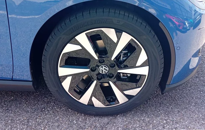 VOLKSWAGEN ID. POLO 211 ch 52 kWh Style Exclusive photo 9 9742