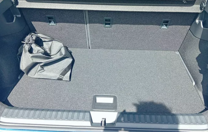 VOLKSWAGEN ID. POLO 211 ch 52 kWh Style Exclusive photo 10 9742