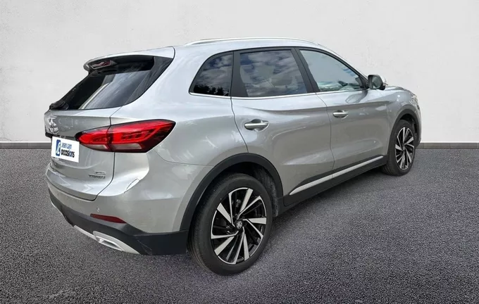 MG ZS 1.5 L Hybrid+ 197 ch Luxury extérieur trois quart arrière droit 601356