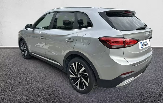 MG ZS 1.5 L Hybrid+ 197 ch Luxury extérieur trois quart arrière gauche 601356
