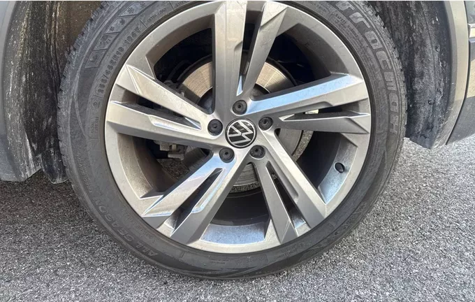 VOLKSWAGEN TIGUAN 1.4 eHybrid 245ch DSG6 R-Line photo 12 2130532