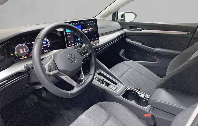 VOLKSWAGEN GOLF 1.5 eHybrid 204 DSG6 VW Edition photo 13 2125343