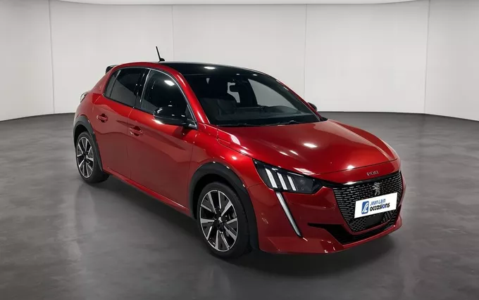 PEUGEOT 208 PureTech 130 S&S EAT8 GT Pack extérieur trois quart avant droit 2131838