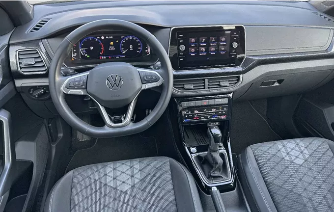 VOLKSWAGEN T-CROSS 1.0 TSI 116 Start/Stop DSG7 R-Line Edition extérieur trois quart avant droit 2126274