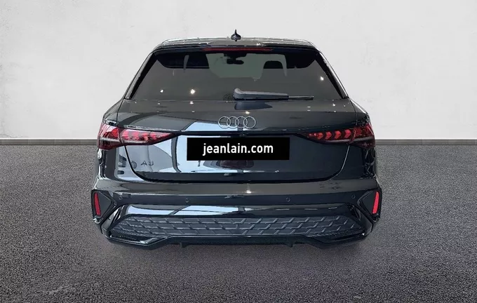 AUDI A3 Sportback TFSI e Hybride rechargeable 204 S tronic 6 S line extérieur arrière 5518