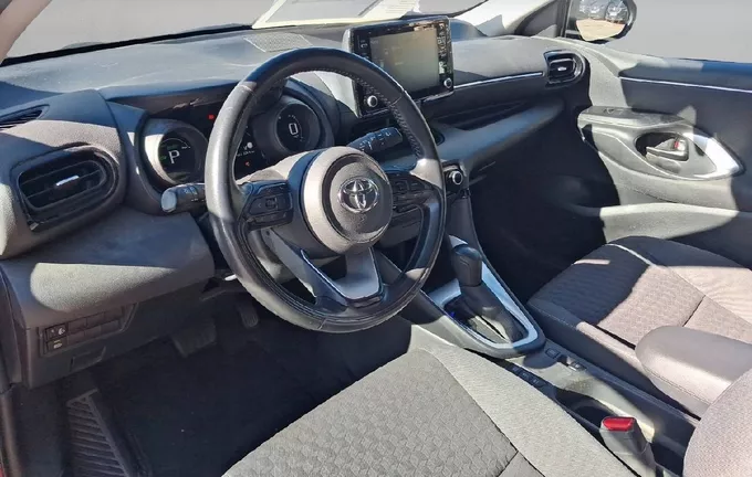 TOYOTA YARIS Hybride 116h Design photo 11 1103820