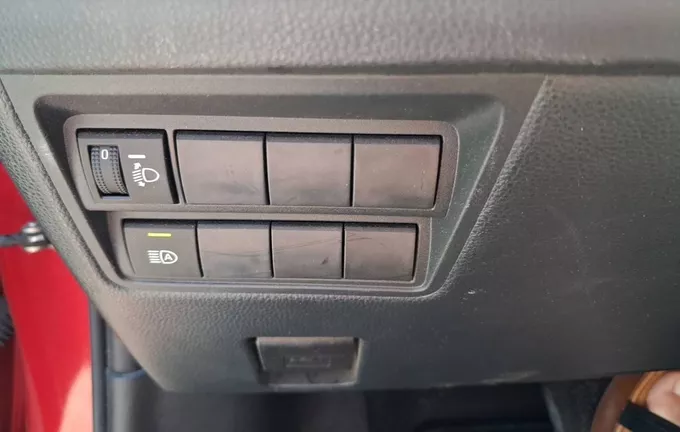 TOYOTA YARIS Hybride 116h Design photo 20 1103820