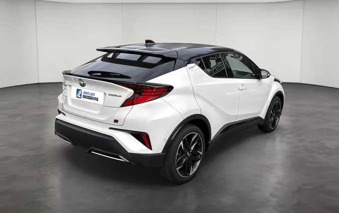 TOYOTA C-HR Hybride 2.0L GR Sport extérieur trois quart arrière droit 1103940