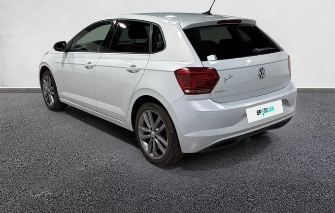VOLKSWAGEN POLO 1.0 TSI 95 S&S DSG7 Carat extérieur trois quart arrière gauche 946116