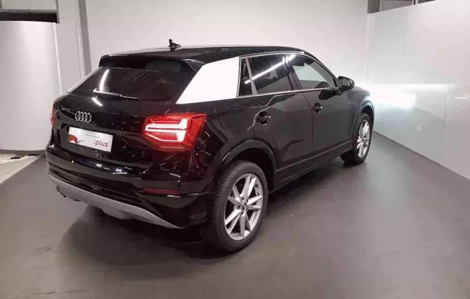 AUDI Q2 35 TFSI COD 150 S tronic 7 Sport extérieur trois quart arrière droit 2132657