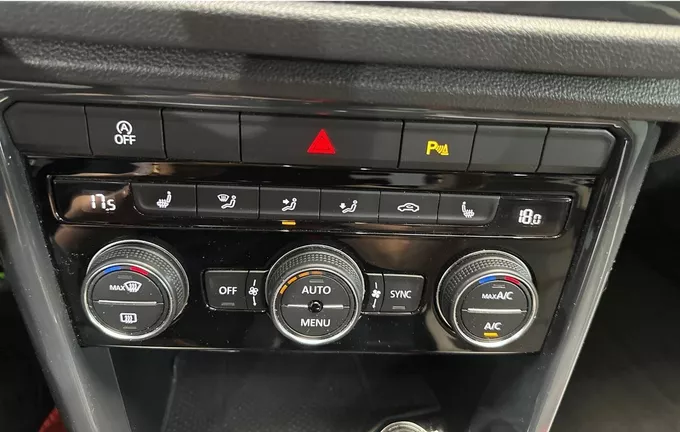 VOLKSWAGEN T-ROC 1.5 TSI 150 EVO Start/Stop DSG7 Carat Exclusive photo 17 2130303
