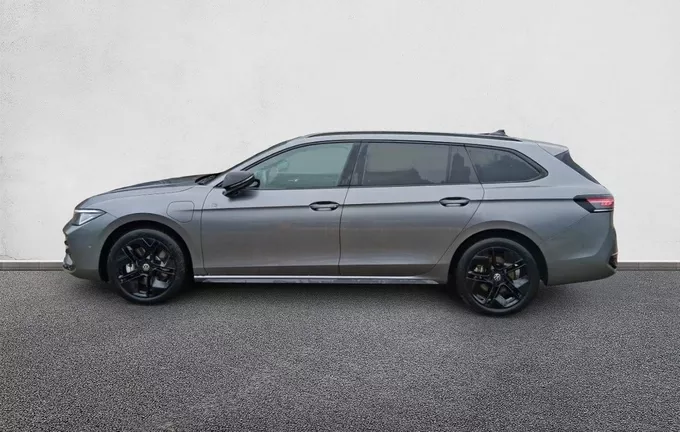VOLKSWAGEN PASSAT 1.5 eHybrid 272 DSG6 R-Line extérieur côté gauche 2125543