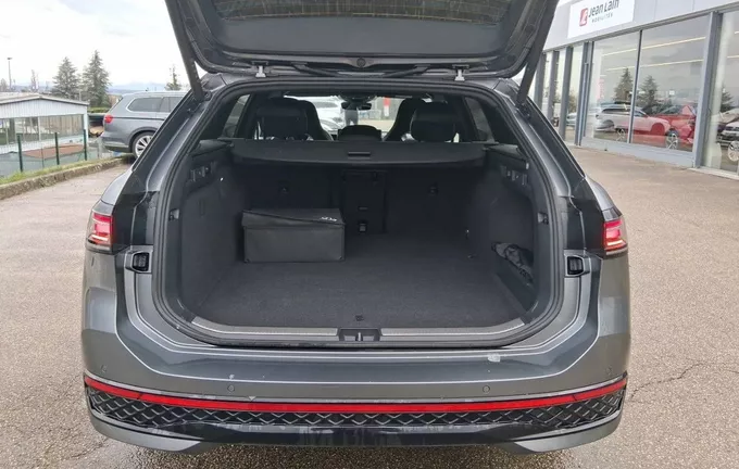 VOLKSWAGEN PASSAT 1.5 eHybrid 272 DSG6 R-Line photo 10 2125543