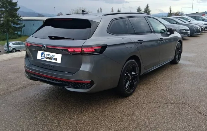 VOLKSWAGEN PASSAT 1.5 eHybrid 272 DSG6 R-Line photo 23 2125543