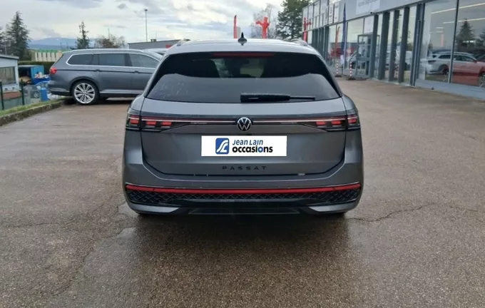 VOLKSWAGEN PASSAT 1.5 eHybrid 272 DSG6 R-Line photo 24 2125543