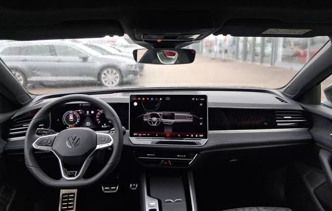 VOLKSWAGEN PASSAT 1.5 eHybrid 272 DSG6 R-Line photo 30 2125543