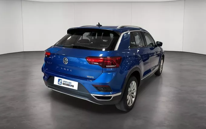 VOLKSWAGEN T-ROC 2.0 TDI 150 Start/Stop DSG7 4Motion Carat extérieur trois quart arrière droit 2132614