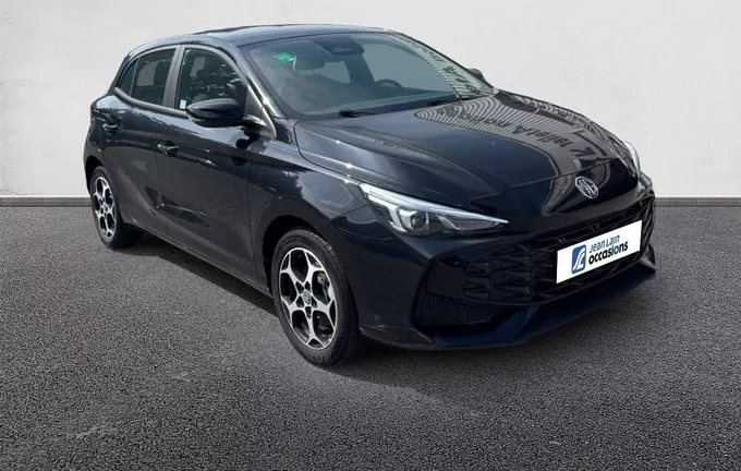 MG MG3 1.5 L Hybrid+ 195 ch Comfort extérieur trois quart avant droit 601355