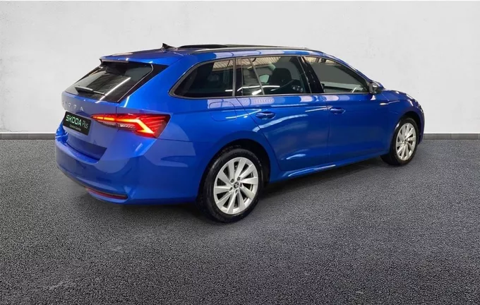 SKODA OCTAVIA Combi 1.5 TSI Hybrid 150 ch ACT DSG7 Selection extérieur avant 2132222