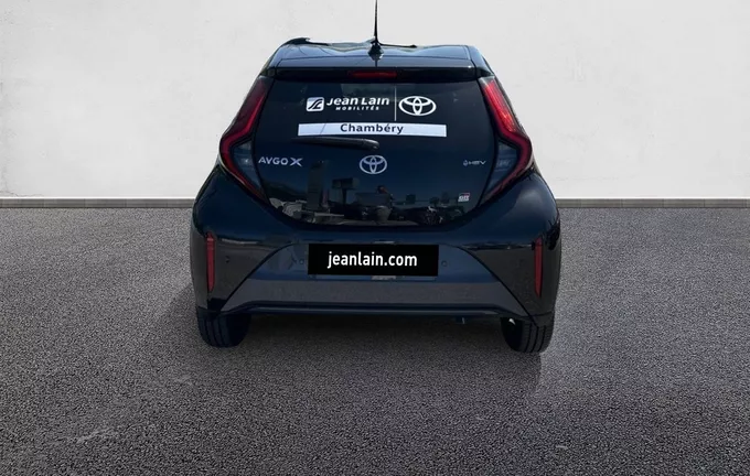 TOYOTA AYGO X Hybride 116h GR Sport extérieur arrière 165441
