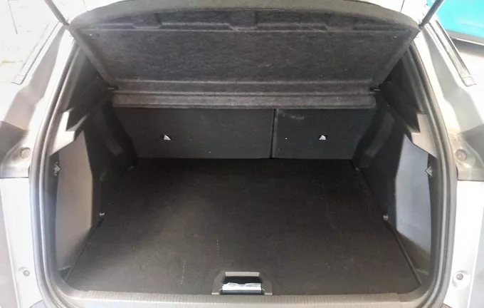PEUGEOT 2008 BlueHDi 130 S&S EAT8 Allure Pack extérieur arrière 945597