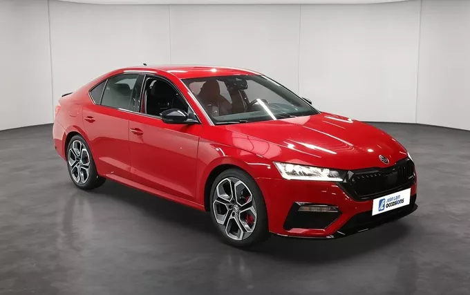 SKODA OCTAVIA 2.0 TSI 245 ch DSG7 RS extérieur trois quart avant droit 2131981