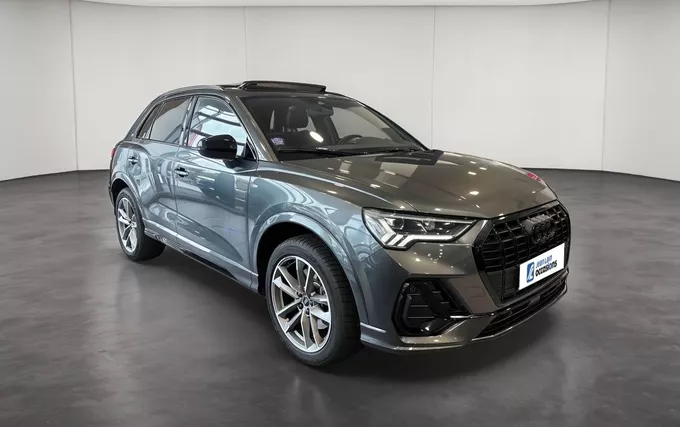 AUDI Q3 45 TFSIe 245 ch S tronic 6 S line extérieur trois quart avant droit 2132982