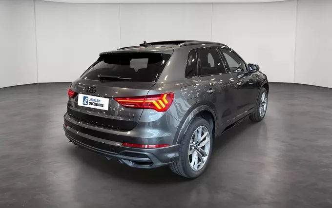 AUDI Q3 45 TFSIe 245 ch S tronic 6 S line extérieur trois quart arrière droit 2132982