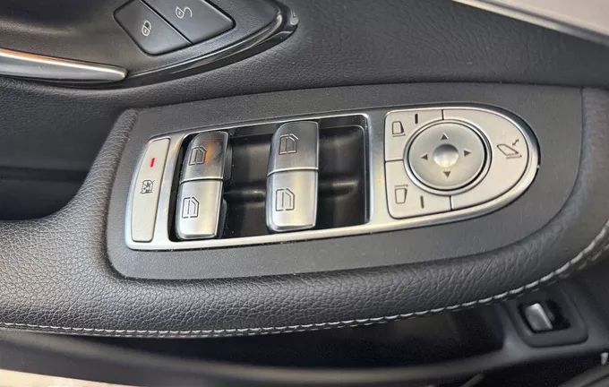 MERCEDES GLC 300 e EQ POWER 9G-Tronic 4Matic AMG Line photo 19 2128764