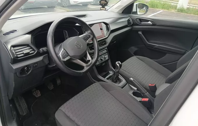 VOLKSWAGEN T-CROSS 1.0 TSI 95 Start/Stop BVM5 Life Tech photo 11 2130073