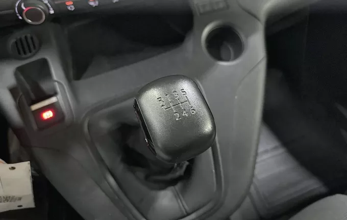 TOYOTA PROACE CITY MEDIUM 1.5L 100 D-4D BVM5 BUSINESS photo 13 1102947