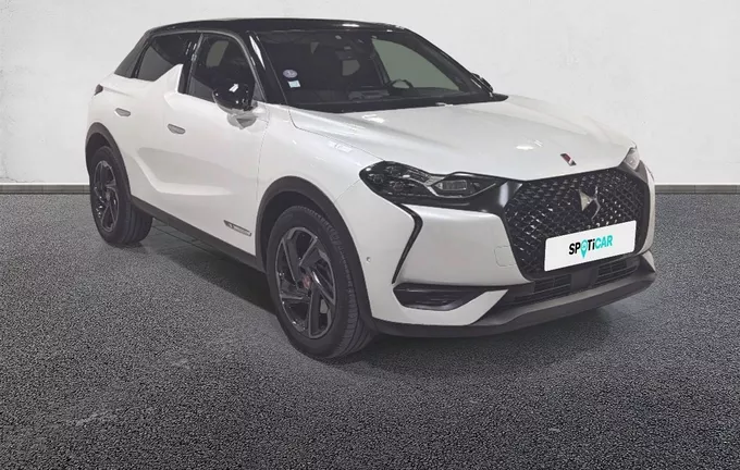 DS DS3 Crossback PureTech 130 EAT8 Performance Line+ extérieur trois quart avant droit 945944
